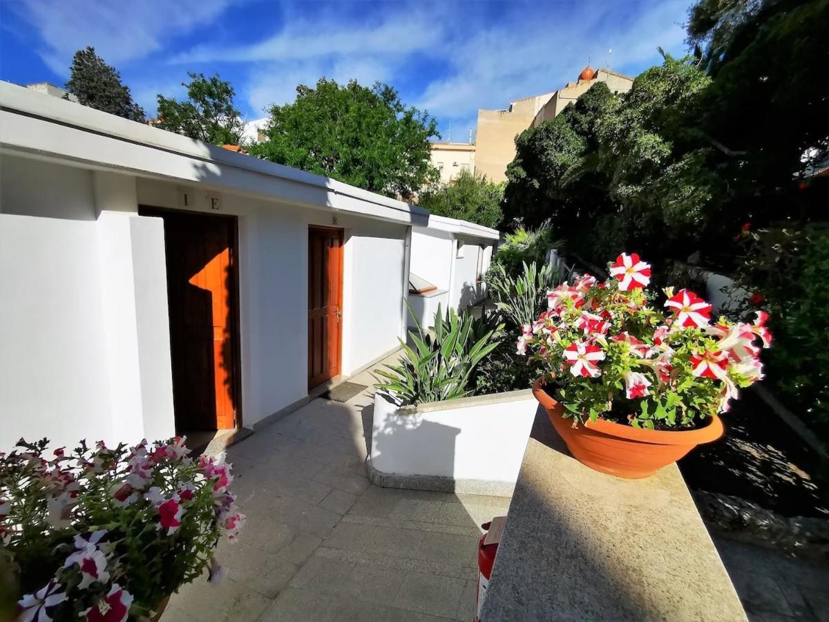 Hotel Hieracon Carloforte  Luaran gambar