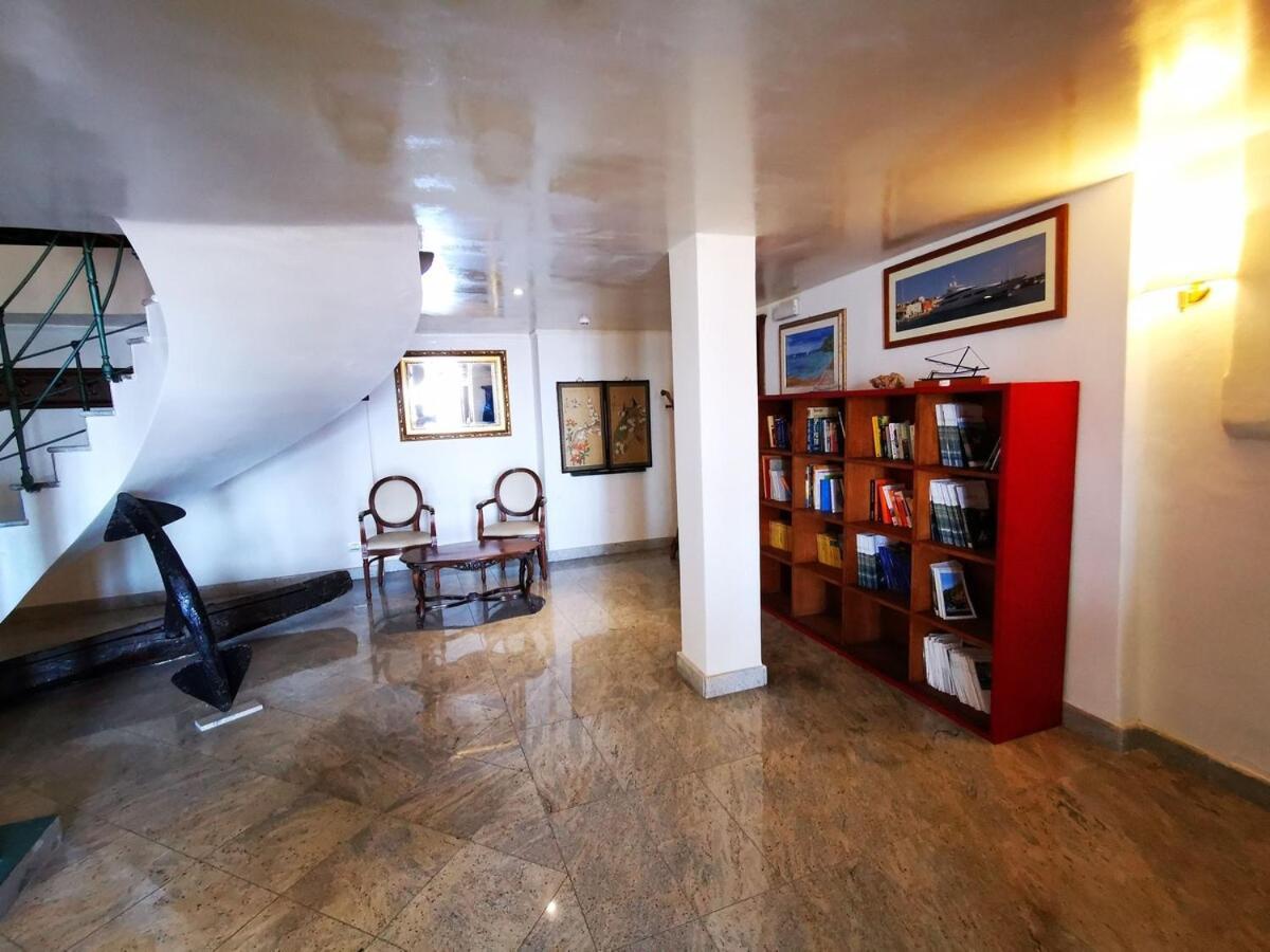 Hotel Hieracon Carloforte  Luaran gambar